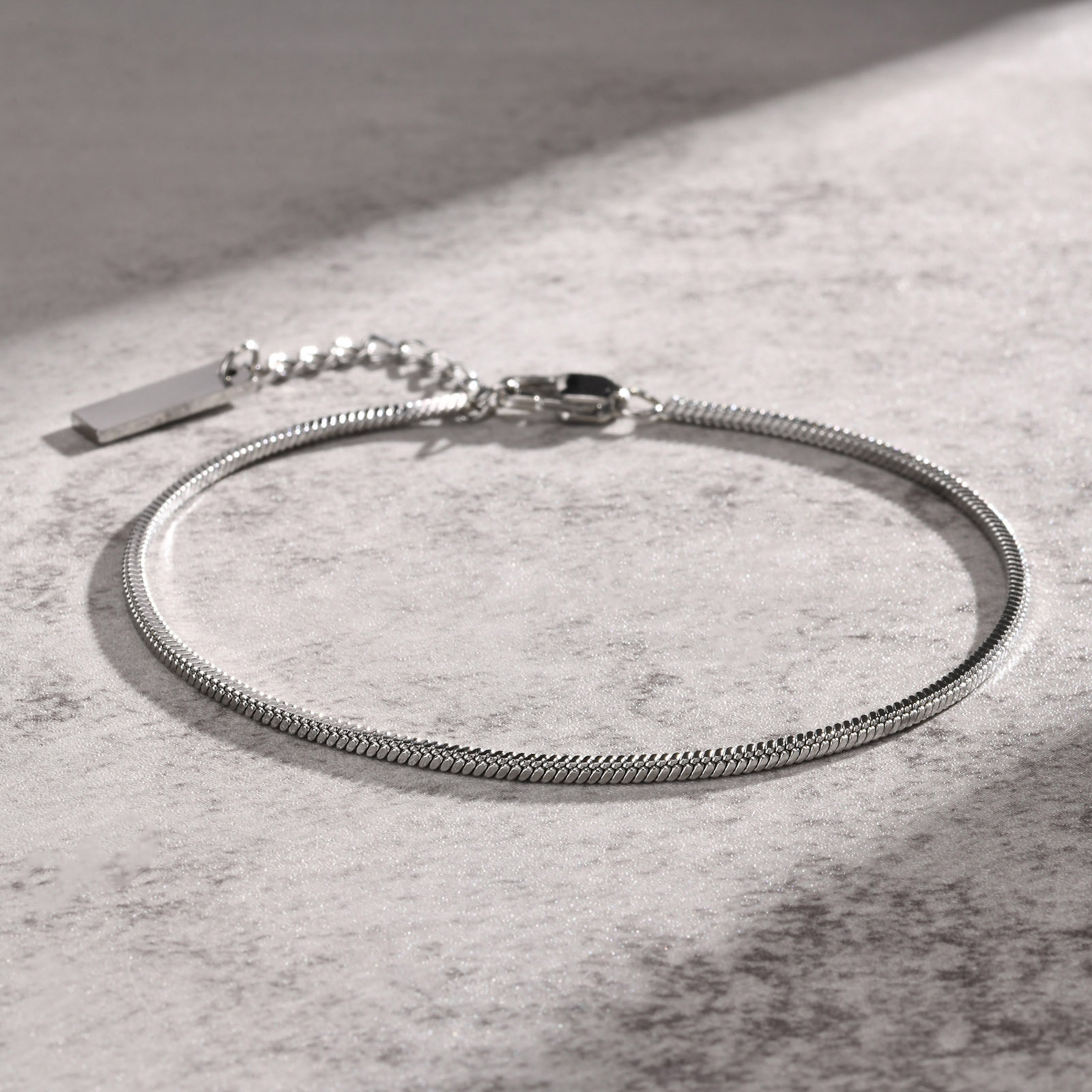 Minimalist thin chain bracelet
