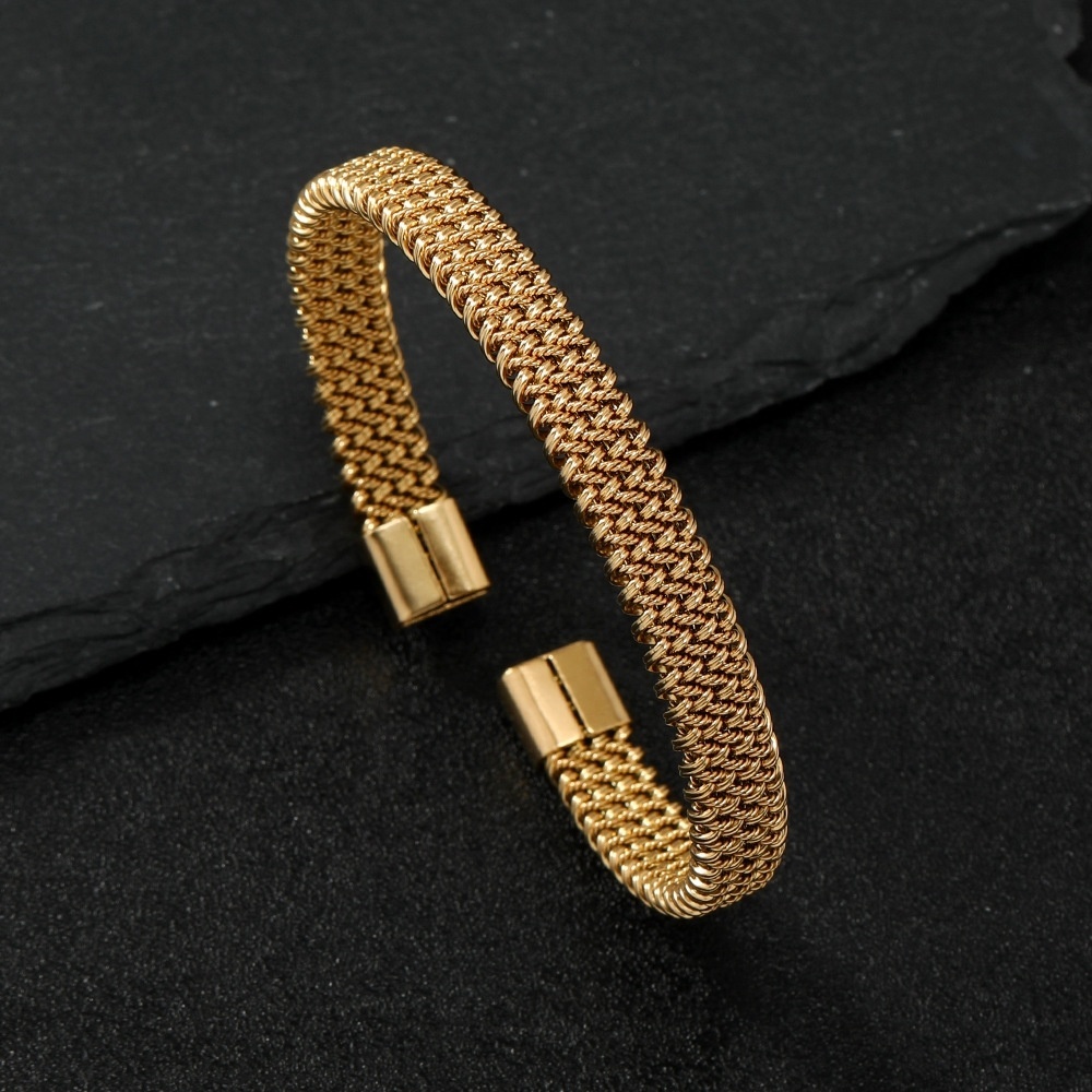 Cable Expandable Cuff Bracelet